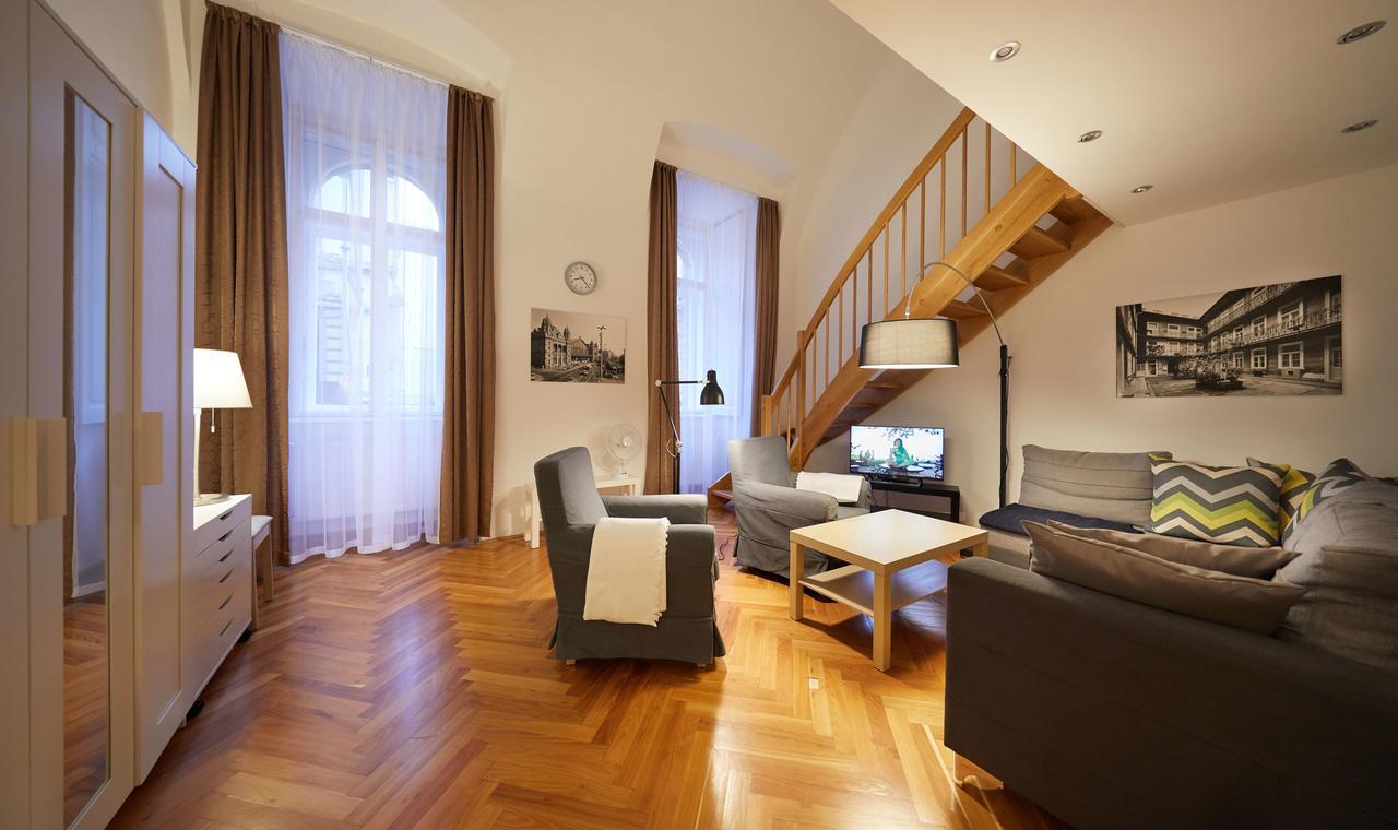 Oktogon Apartment